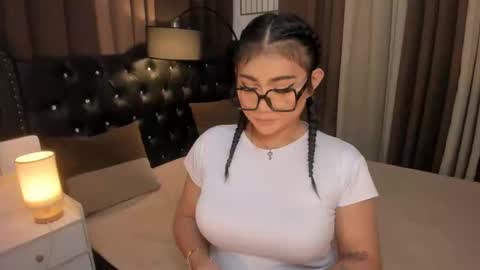 Ruthie online show from December 15, 5:34 am