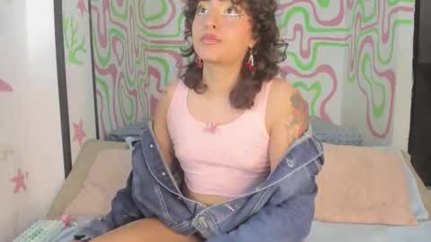 moraazul online show from March 15, 2:47 am