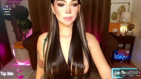 mouthwatering_ayesha online show from October 28, 8:01 am