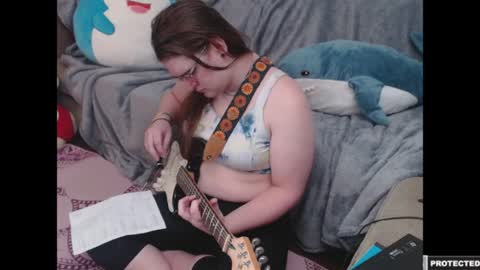 MspluraliT online show from March 25, 5:06 pm