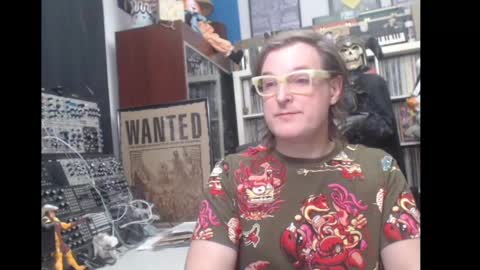 Muziknerd online show from December 29, 8:44 am