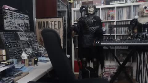 Muziknerd online show from June 20, 4:26 am
