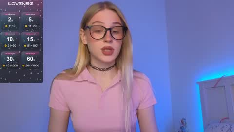 Snapshot of my_tenderness chatting on January 8, 5:26 pm Dana online show from January 8, 5:26 pm