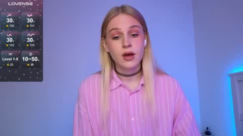 Snapshot of my_tenderness chatting on January 19, 6:42 am Dana online show from January 19, 6:42 am