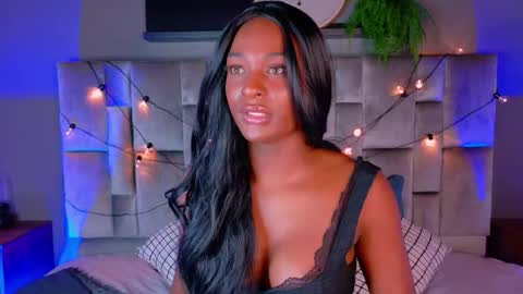  VICTORIA  online show from November 14, 8:06 pm