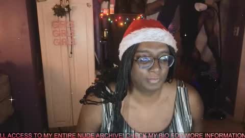 Naomi online show from December 17, 1:11 am