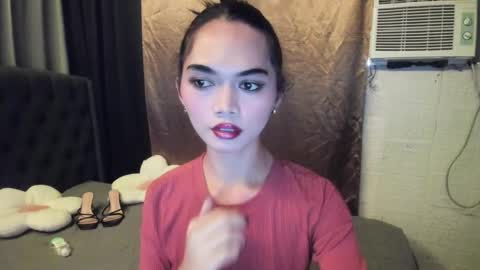 emma online show from September 11, 7:38 am