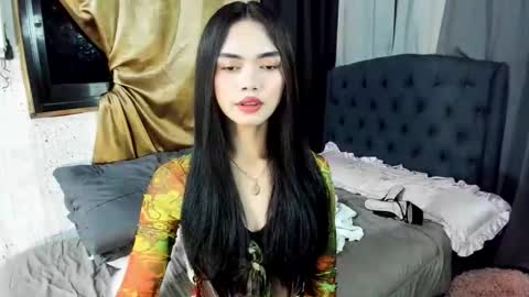 emma online show from April 5, 3:10 pm