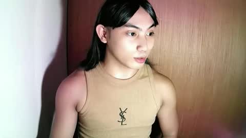 naughty_sweetty online show from April 28, 7:02 am