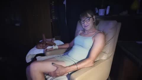 Hi Im CJ online show from December 20, 10:32 am