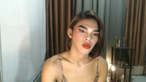 neomi online show from February 19, 5:09 pm