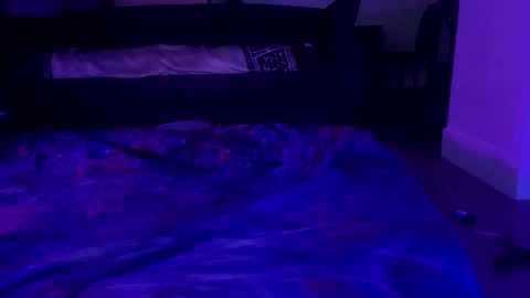 Nikki Neverland online show from March 31, 4:31 pm