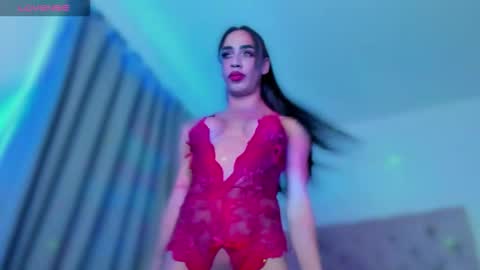 Ninon Beart online show from March 3, 10:05 pm