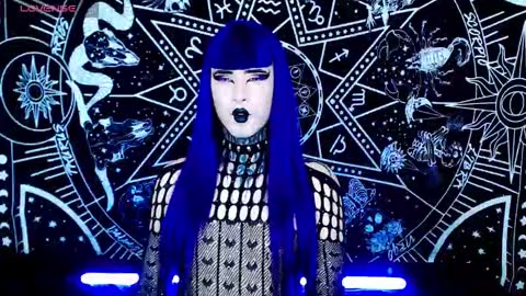 caroline online show from October 29, 1:47 am