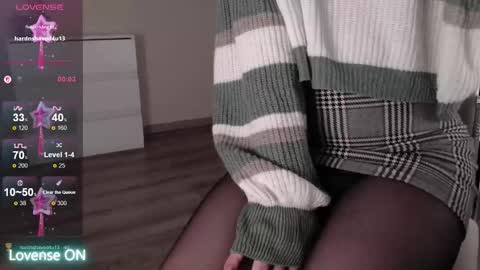 noelleneptune online show from February 3, 2:53 am