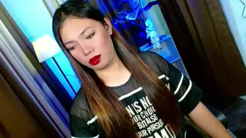 Miss OLIVIA online show from February 12, 11:05 am