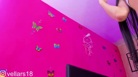 vella online show from January 27, 8:17 pm