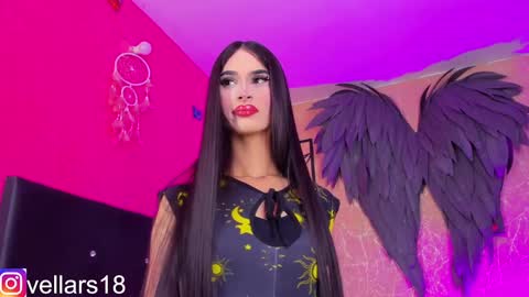 vella online show from February 28, 9:23 pm