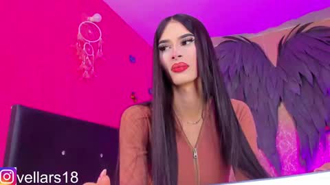 vella online show from March 3, 8:50 pm