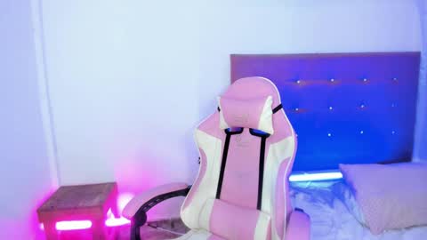 Maria   online show from February 10, 12:29 pm