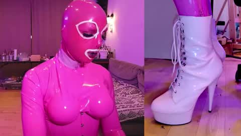 pinklatexgurl online show from December 21, 1:33 am