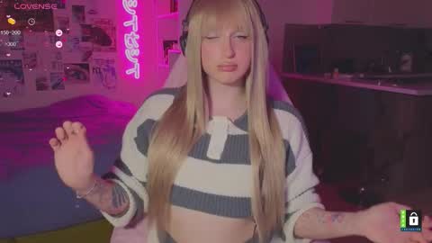 pinkvenom_ online show from February 25, 3:38 pm