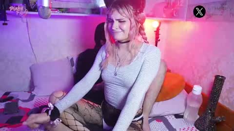 pinkyfairyx online show from October 6, 3:01 pm