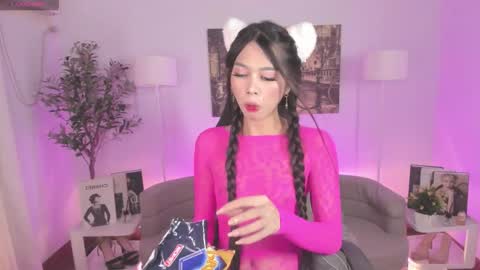 PINAYTRANSHOTNESS online show from October 1, 8:48 am