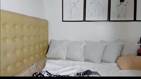 Paula online show from December 9, 9:06 am