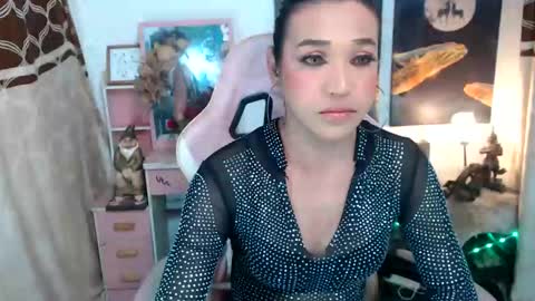 Queen Agatha online show from November 18, 2:39 pm