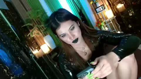 Kendal  online here from 6am-3pm philippine time online show from October 12, 12:24 am