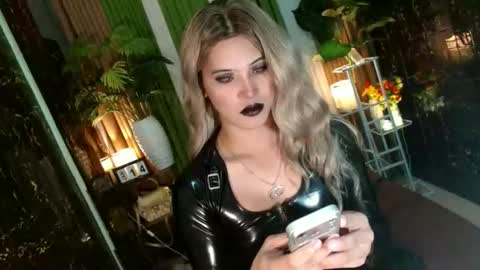 Kendal  online here from 6am-3pm philippine time online show from January 14, 1:53 pm