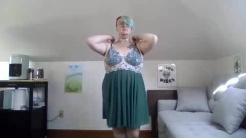 queerlyjaz online show from September 28, 8:30 pm