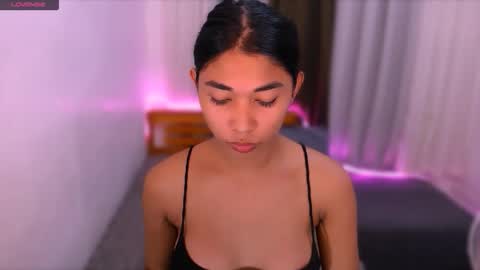 YOUR LATINA GODDESS online show from February 26, 5:01 am