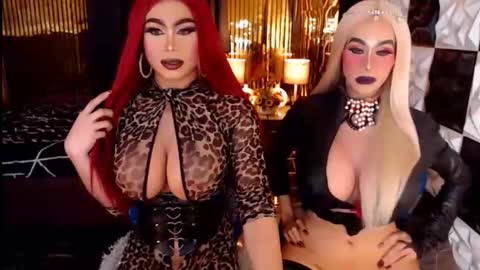 ravenmystiquex online show from May 19, 12:05 am
