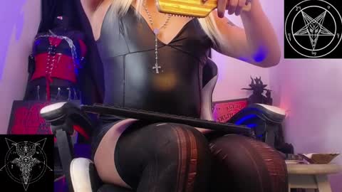 Alexia online show from March 26, 4:05 am