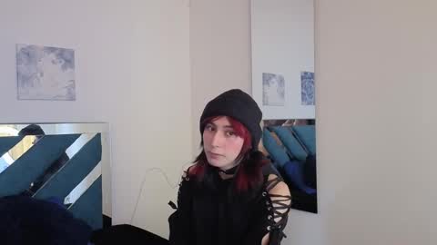 reiv_femboy online show from October 22, 6:54 pm