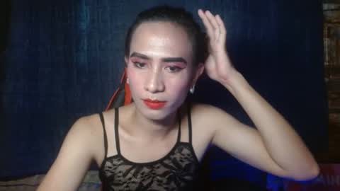 rhianesassy online show from December 5, 5:32 am