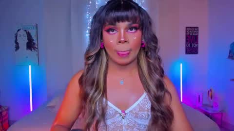 Romi Rouse online show from October 6, 6:02 am