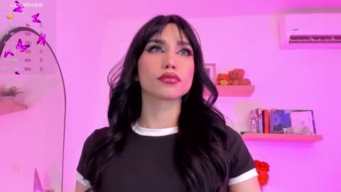 Rose Saenz online show from December 18, 10:24 pm