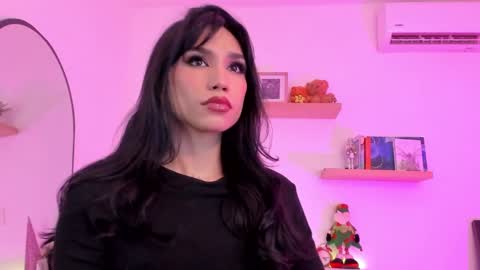 Rose Saenz online show from December 28, 5:35 pm