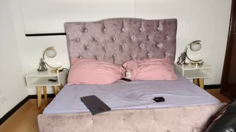 ruby_rouge_ online show from March 12, 7:52 pm