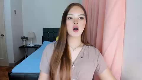 sabrina_hilson online show from December 17, 4:45 pm