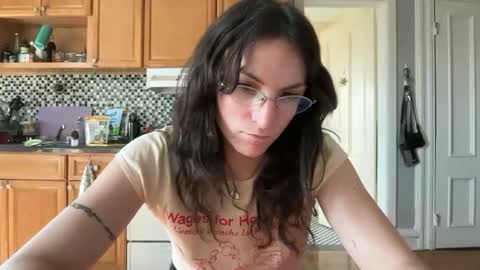 Sadie online show from March 10, 5:49 pm