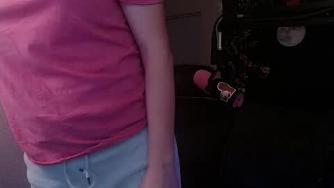 sadieshadow online show from December 21, 5:24 am