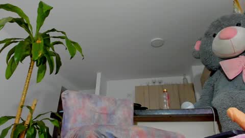 Sara  online show from December 7, 11:18 pm