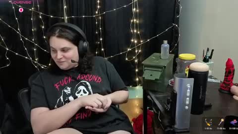 salacious_bunny online show from April 12, 8:34 pm