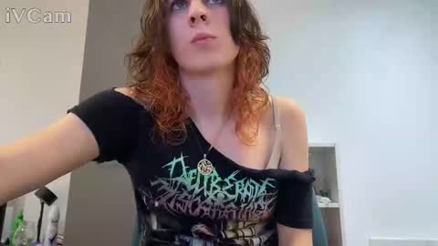 Sally Vae online show from March 28, 9:06 pm