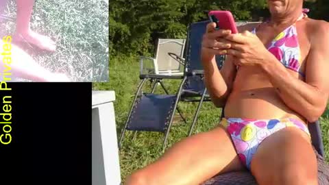 CdSissySarah online show from August 7, 1:18 pm