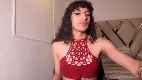 SARA DE LUKAS online show from June 18, 11:04 am